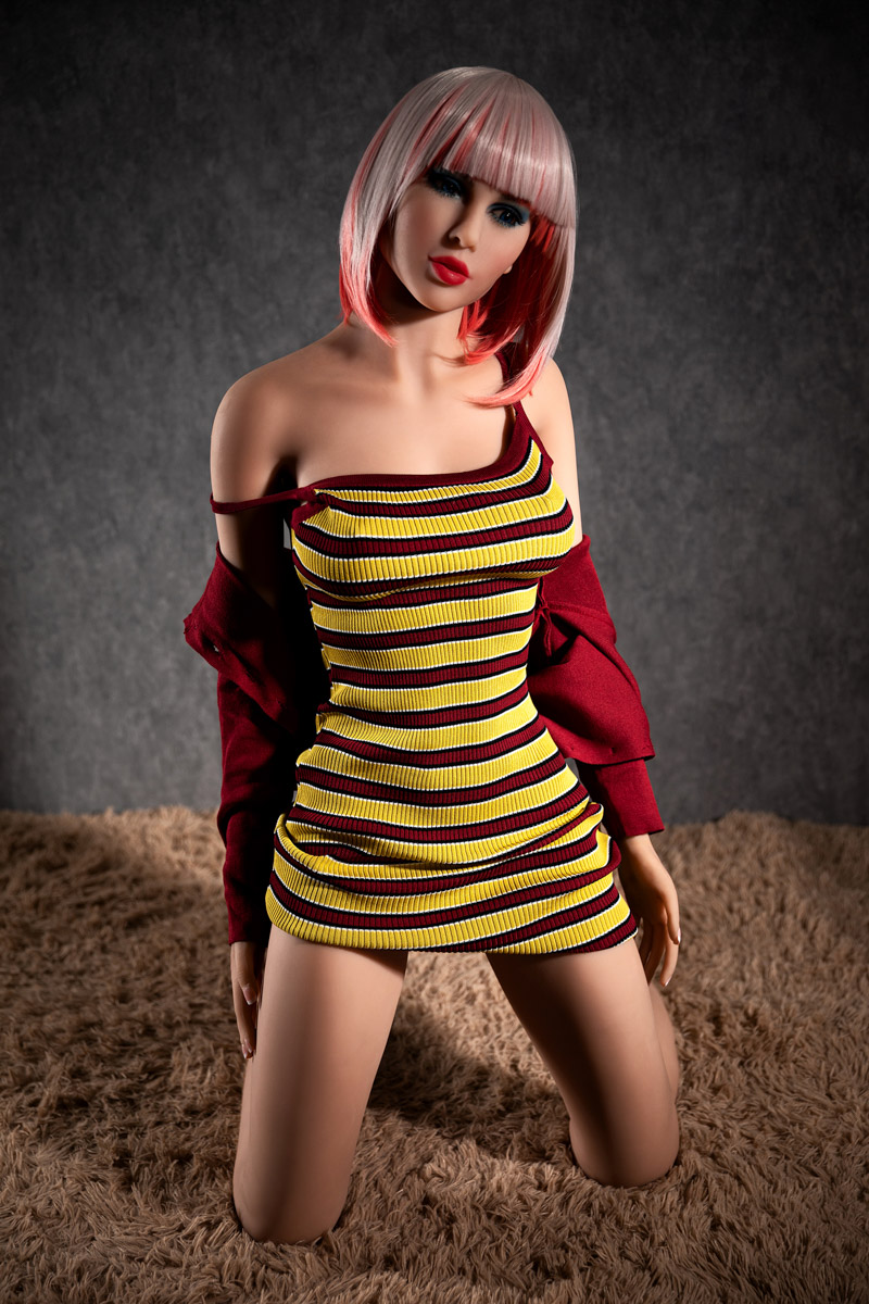 Nora - Fire Doll 166cm C