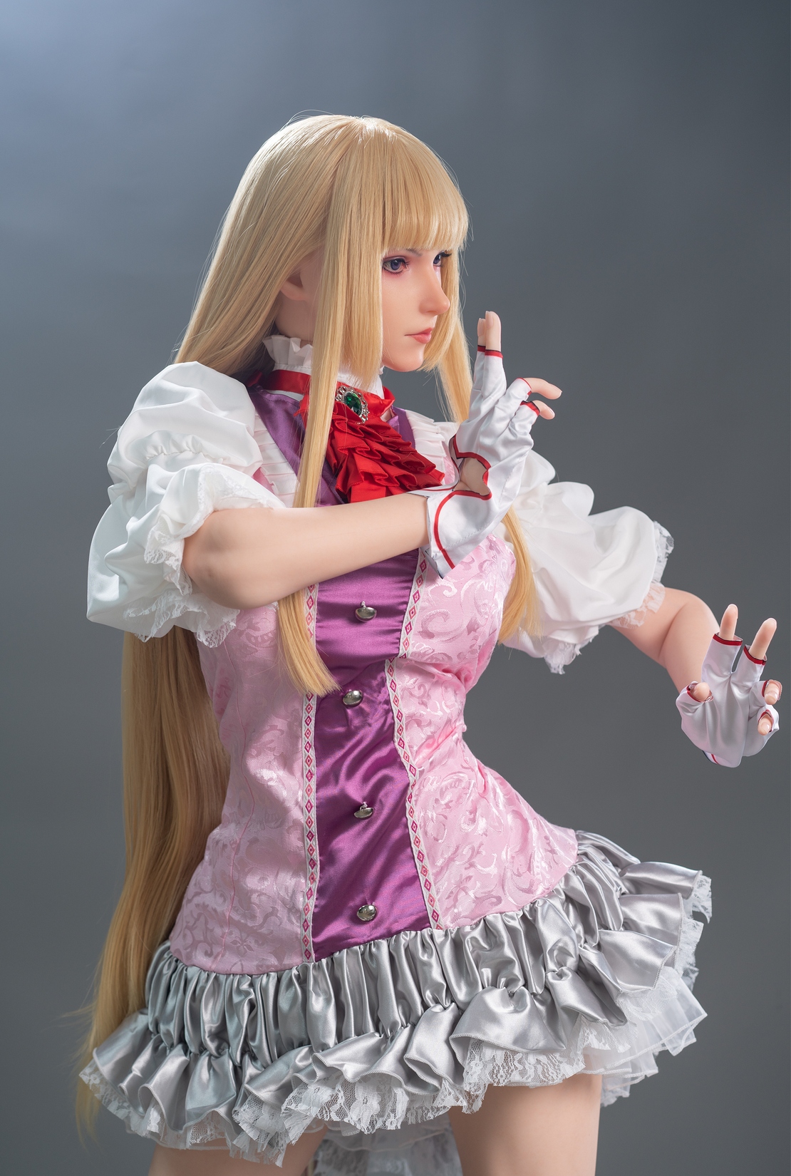 Lili - Game Lady 171cm – Bild 5