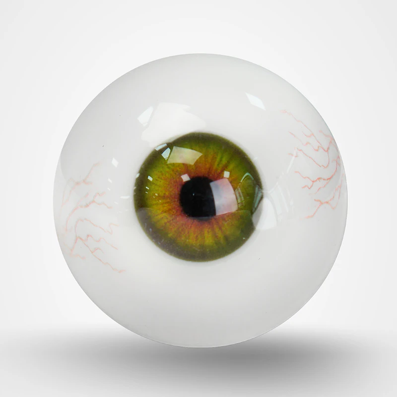 Grüne Augen mit Adern