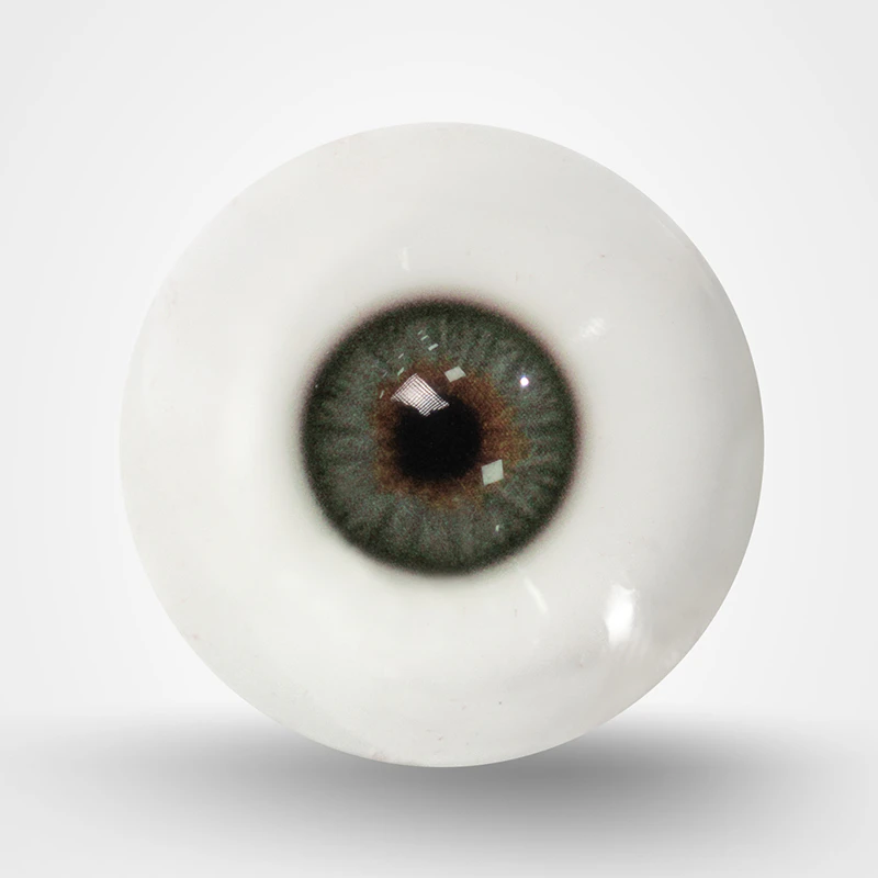 Grau-grüne Augen