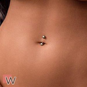 Bauchnabelpiercing