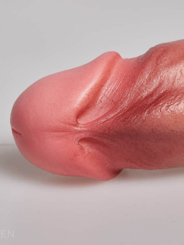 Realistischer Dildo - 16cm leicht gewölbt – Bild 17