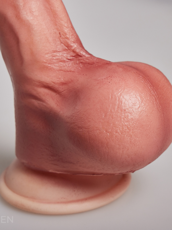 Realistischer Dildo - 16cm leicht gewölbt – Bild 20