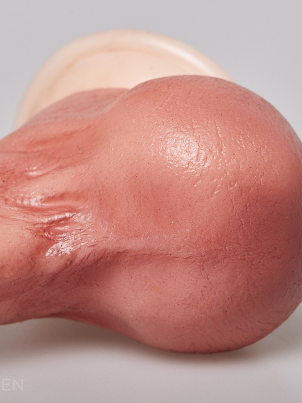 Realistischer Dildo - 16cm leicht gewölbt – Bild 8