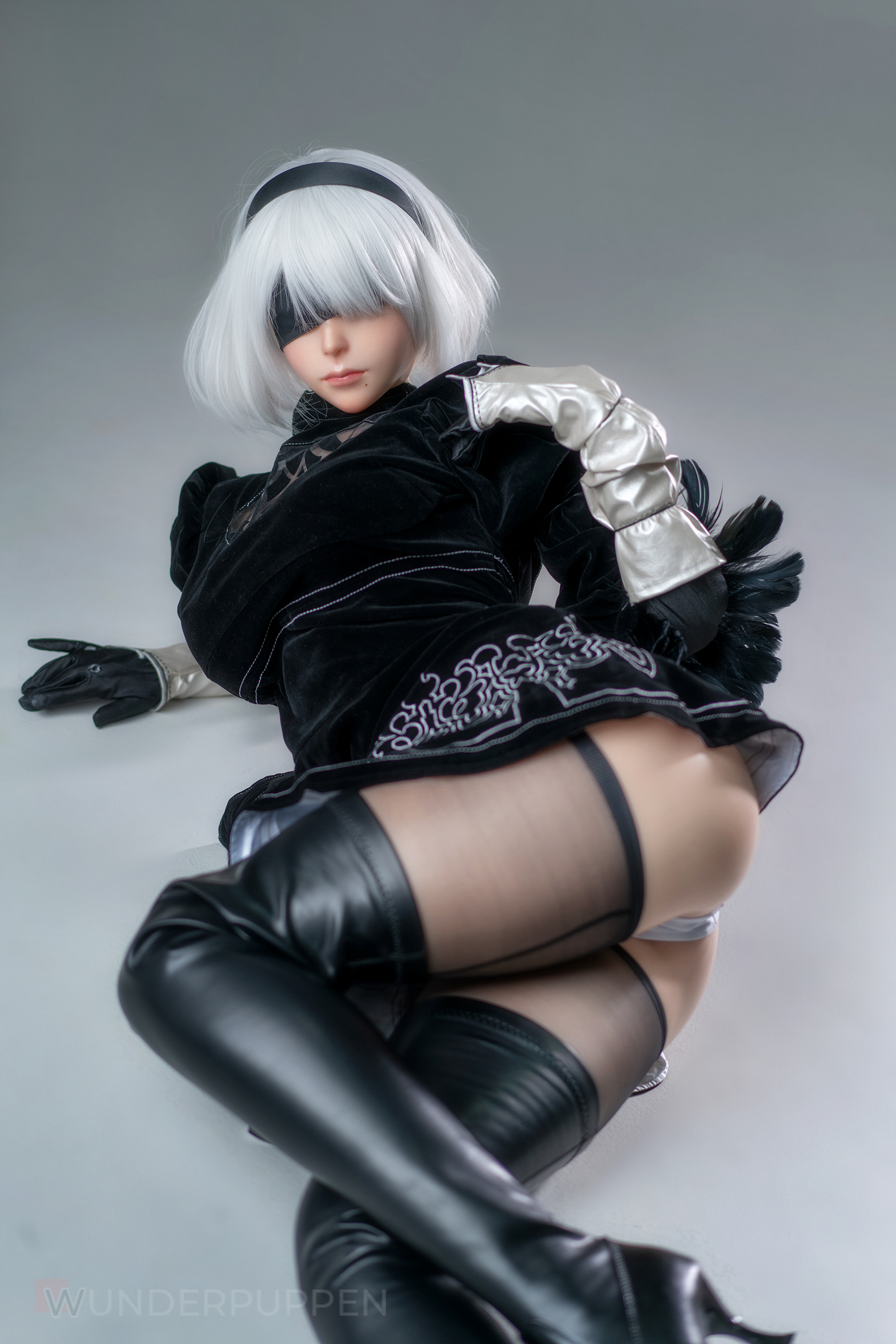 2B - Game Lady 171cm – Bild 4
